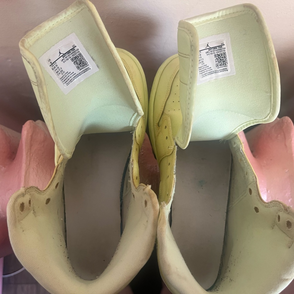 Nike Jordan 1 Retro High Barely Volt (Women's) - Picture 2 of 13